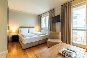 Mondrian Suites Berlin Checkpoint Charlie