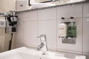 Mondrian Suites Berlin Checkpoint Charlie