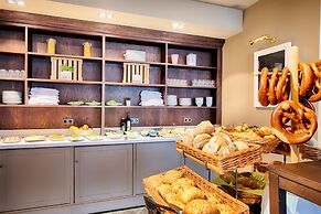 Mondrian Suites Berlin Checkpoint Charlie