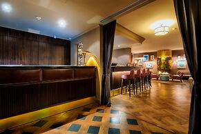 Mondrian Suites Berlin Checkpoint Charlie