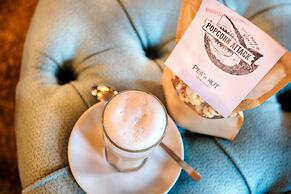 Mondrian Suites Berlin Checkpoint Charlie