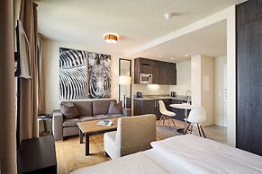 Mondrian Suites Berlin Checkpoint Charlie