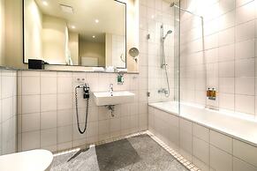 Mondrian Suites Berlin Checkpoint Charlie