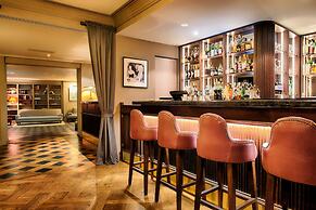 Mondrian Suites Berlin Checkpoint Charlie