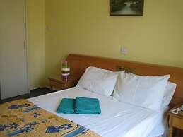 Rebioz Hotel