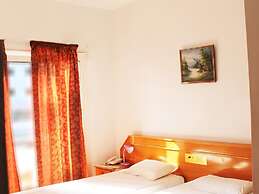 Rebioz Hotel