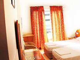 Rebioz Hotel