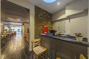 Meroddi Galata Mansion