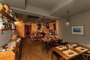 Meroddi Galata Mansion