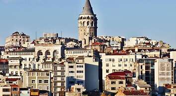 Meroddi Galata Mansion