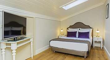 Meroddi Galata Mansion