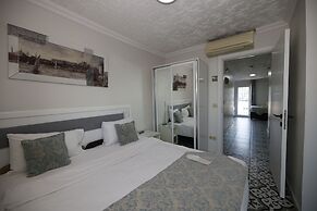Lemon Residence