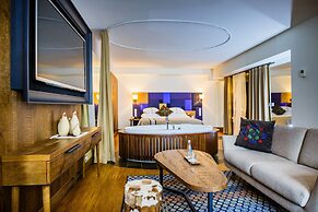 Bristol Tradition and Luxury