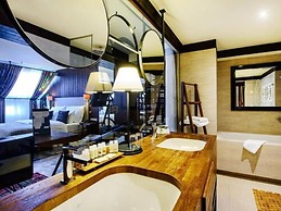 Bristol Tradition and Luxury