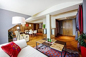 Bristol Tradition and Luxury