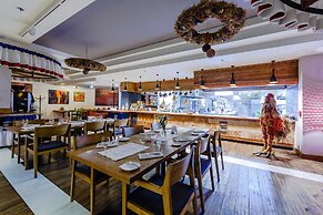 Bristol Tradition and Luxury