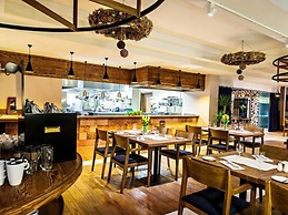 Bristol Tradition and Luxury