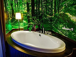 Bristol Tradition and Luxury