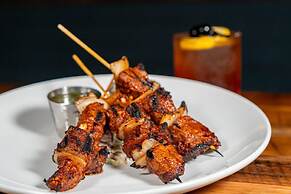 Grand Williston Hotel & Conference Center