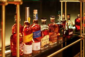 Grand Williston Hotel & Conference Center