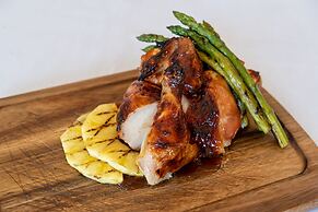 Grand Williston Hotel & Conference Center