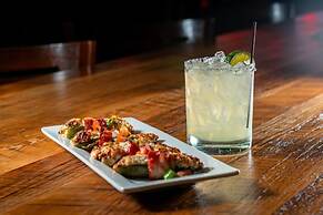 Grand Williston Hotel & Conference Center