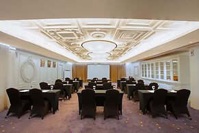 THE 1O1 Bali Fontana Seminyak