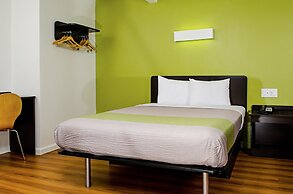 Motel 6 Modesto, CA - Downtown