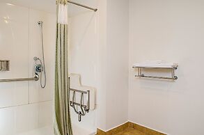 Motel 6 Modesto, CA - Downtown