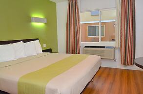 Motel 6 Modesto, CA - Downtown