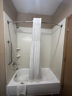 Executive Inn and Suites