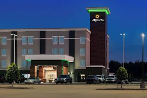 La Quinta Inn & Suites by Wyndham Gonzales LA