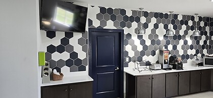 La Quinta Inn & Suites by Wyndham Gonzales LA