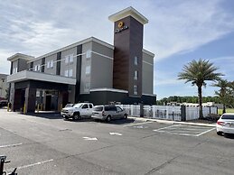La Quinta Inn & Suites by Wyndham Gonzales LA