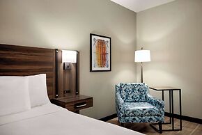 La Quinta Inn & Suites by Wyndham Gonzales LA