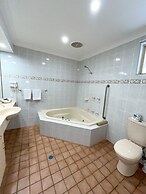 Bushmans Motor Inn