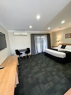 Bushmans Motor Inn