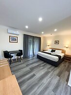Bushmans Motor Inn