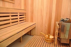 Florida International Hotel