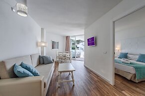 FERGUS Style Cala Blanca Suites