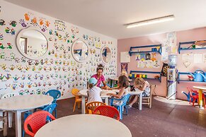 FERGUS Style Cala Blanca Suites