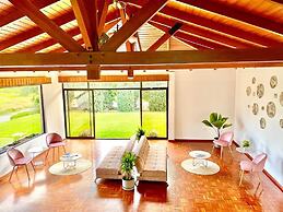 Quito Airport Suites