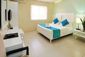 Holiday Suites Business District (Empire Suites Hotel)