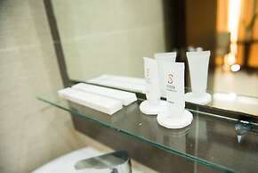 Holiday Suites Business District (Empire Suites Hotel)