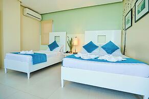 Holiday Suites Business District (Empire Suites Hotel)