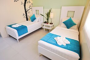 Holiday Suites Business District (Empire Suites Hotel)