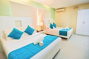 Holiday Suites Business District (Empire Suites Hotel)