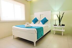 Holiday Suites Business District (Empire Suites Hotel)