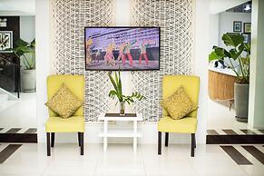 Holiday Suites Business District (Empire Suites Hotel)