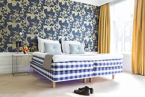 The Amsterdam Canal Hotel